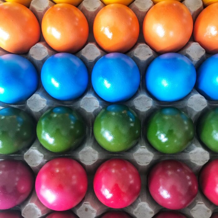 Eier gefärbt