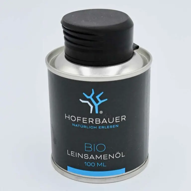 Leinsamenöl in schwarzer Blechdose