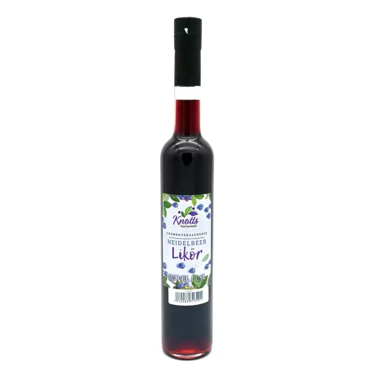 Roter Heidelbeerlikör in Glasflasche