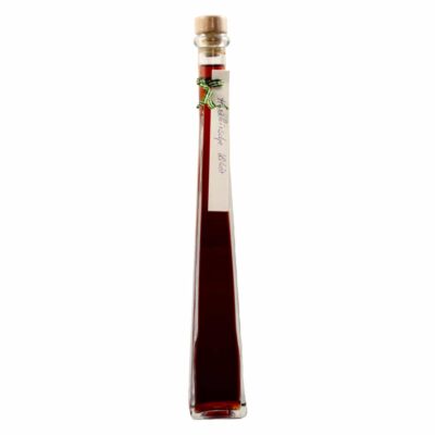 Kirschlikör in Glasflasche