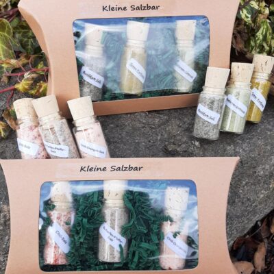 Verschiedene Salze in Verpackung